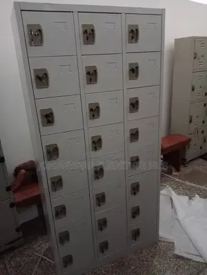 24 Doors Italian Metal Lockers