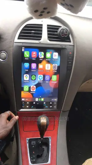 Lexus Es350 Tesla Android With Apple Carplay/Reverse Camera