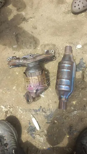 Engine Catalytic Converter Hyundai Sonata 2012 Model