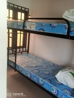 Metal Double Bunk Bed 6*3 Feet.It Is Detachable