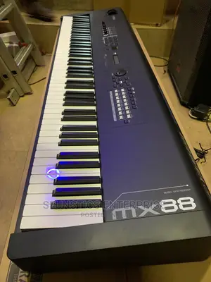 Quality Yamaha Mx88 Keyboard (Piano)