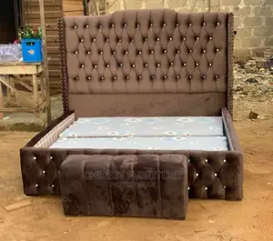 Quality 6by6 Set of Upholstery Bed Frame With One Footrest