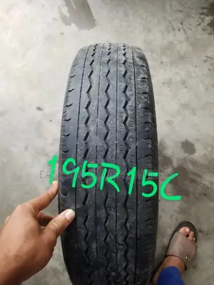 195 R15C Tokunbo Tyre