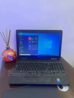 Laptop Dell Latitude E5550 4GB Intel Core I3 HDD 320GB