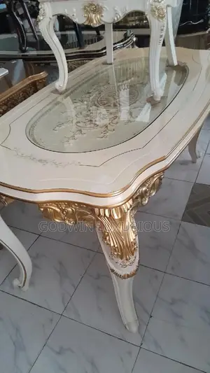 Royal Dining Table