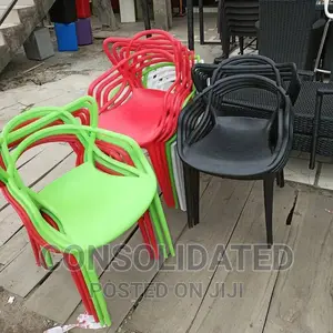 Quality Plastic Restaurant Chairs (Paris)