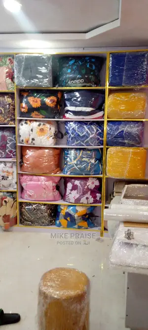 A Quality 6*6 Duvet, Bedspread and Pillowcases