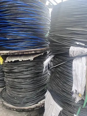 35mm Service Wire