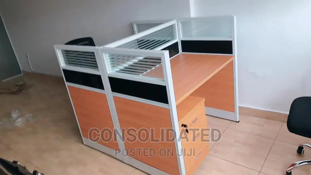 Office Workstation Table by 2