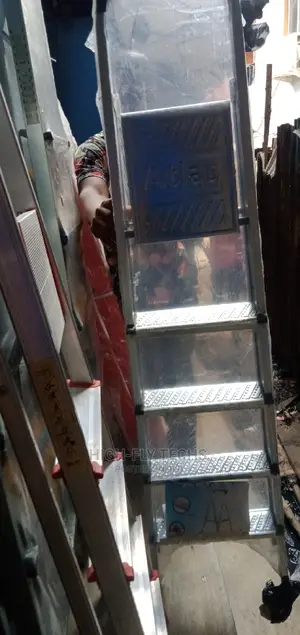 Atlas 5 Step A Ladder