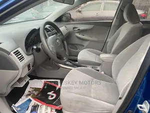 Toyota Corolla 2010 Blue
