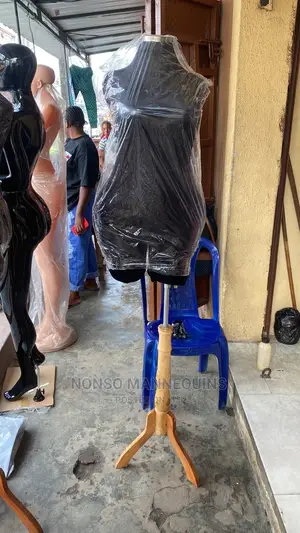 Size 14 Partially Pinnable Female Dressform