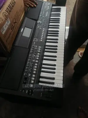 Yamaha Psrsx600 Arranger Workstation Keyboard