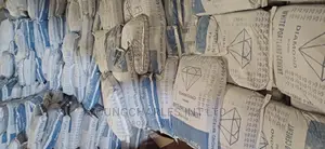Diamond Home 40kg White Cement.