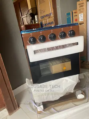 Brand New Skyrun 4 Burner Gas Cooker Available