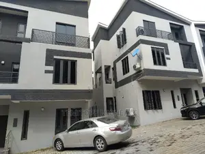 4bdrm Duplex in Kado Close To Naval for sale