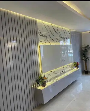 A Quality 15ft by 8ft Tv Console