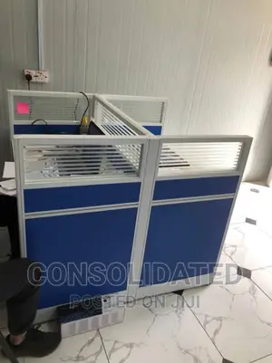 Office Workstation by 2