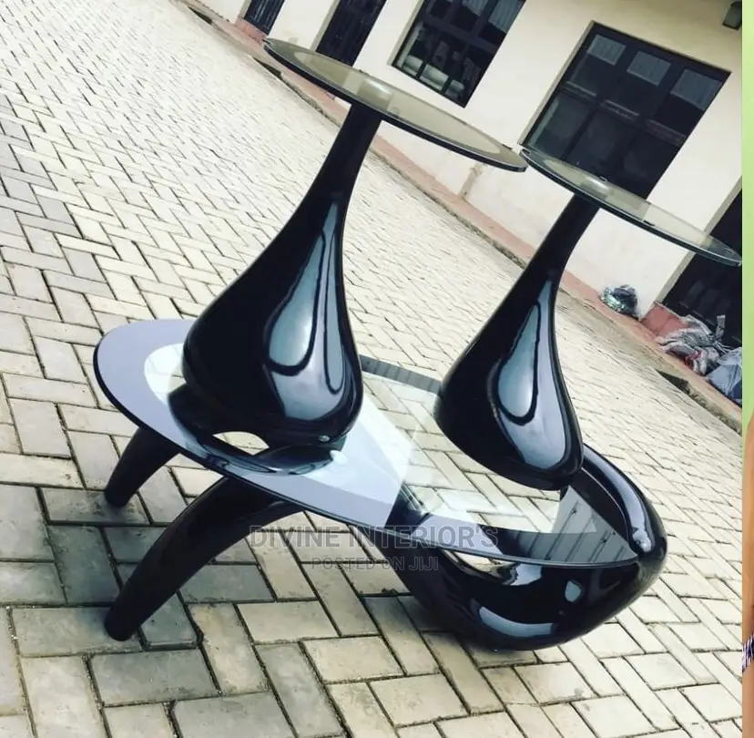Center Table With Two Size Stool