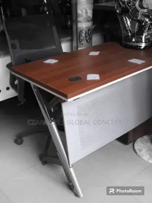 Quality Executive Wooden Office Table With Drawers.