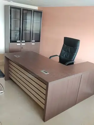 Quality Executive Wooden Top Office Table With Extension