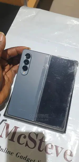 New Samsung Galaxy Z Fold4 512 GB Gray