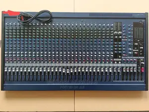 Yamaha 32 Channels Mixing Console - Mg32/14fx
