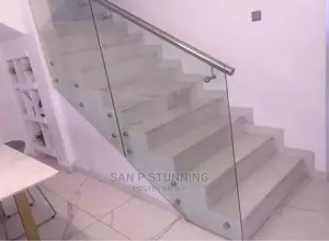 Lovely Frameless Glass Design With Side Fittings