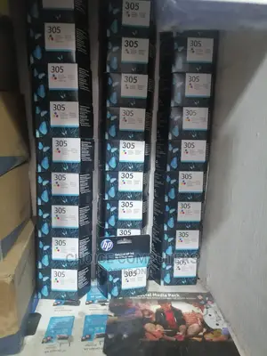 HP 305 Tri-Color Original Ink Cartridge