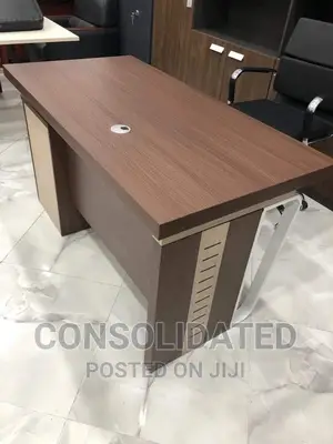 Executive Convenient Office Table