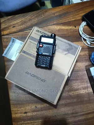 Baofeng Uv 5r Dual Band Walkie Talkie