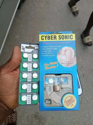 Hearing Aid With Additional 12 Battery (Cyber Sonic)