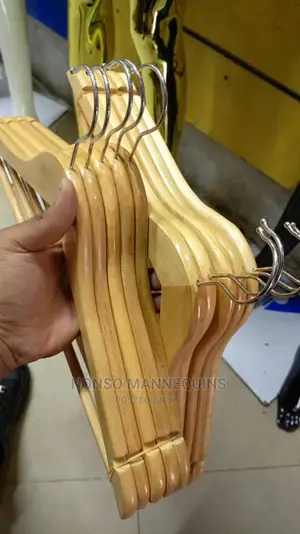 10 Pieces of Wooden Hangers 7500#
