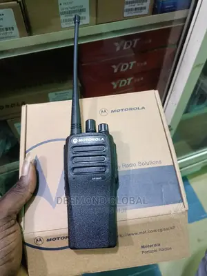 Motorola Dp200d Uhf Walkie Talkies