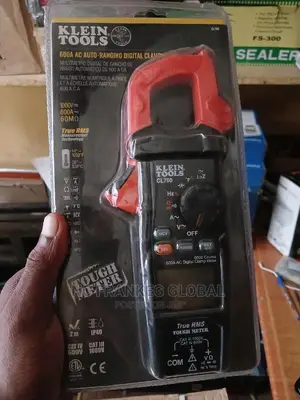 600a Auto-Ranging Digital Clamp