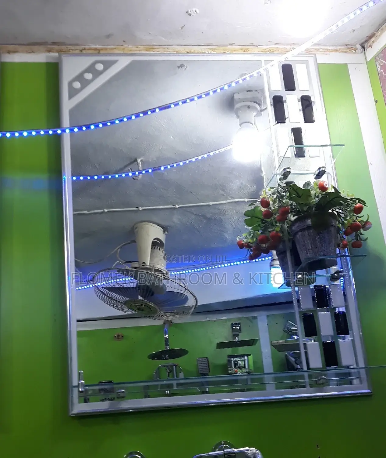 Mirror With 3 Shelf