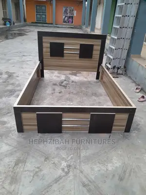 4 1/2 X 6 Bedframe With 1 Bedside Drawer
