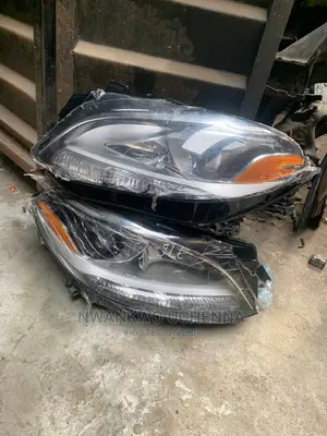 Headlamp Gle350 2017 Non LED