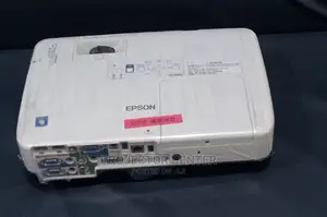 5000lumens Brightness Projector