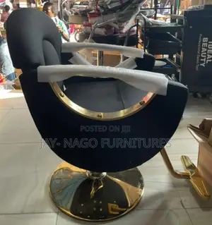 Exclusive Standard Quality Saloon Leather Chair With Footres