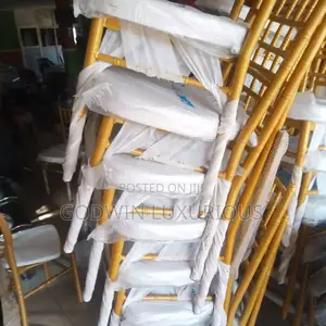 Discovery Chiavari Chairs