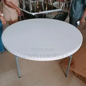 Banquet Table