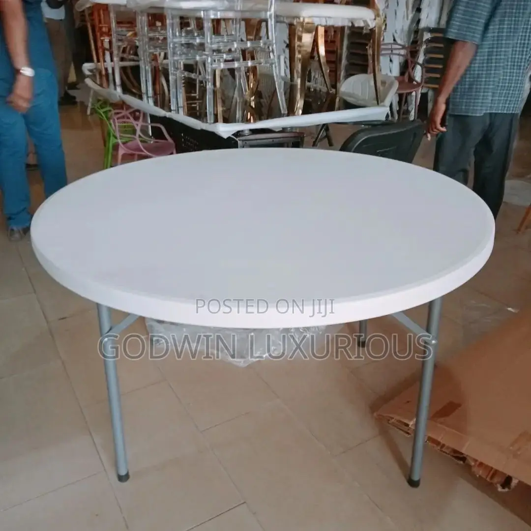 Banquet Table