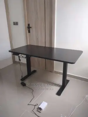 Electric Height Adjustable Table