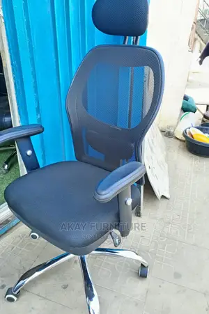 Mesh Swivel Chair With Headrest