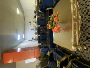 Royal Seaters Chairs