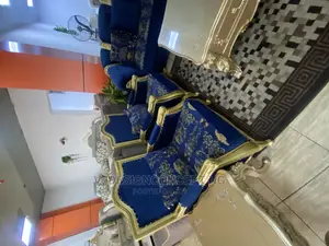 Royal Seaters Chairs