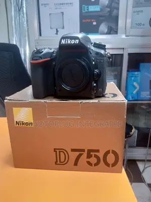 Nikon D750 Fx-Format Digital SLR Camera Body Only on Tokunbo