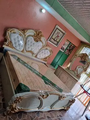 Royal Luxurious Bedroom Set