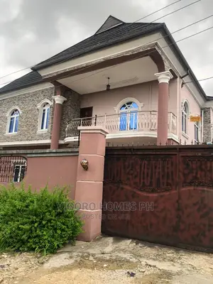 3bdrm Duplex in Port-Harcourt for sale